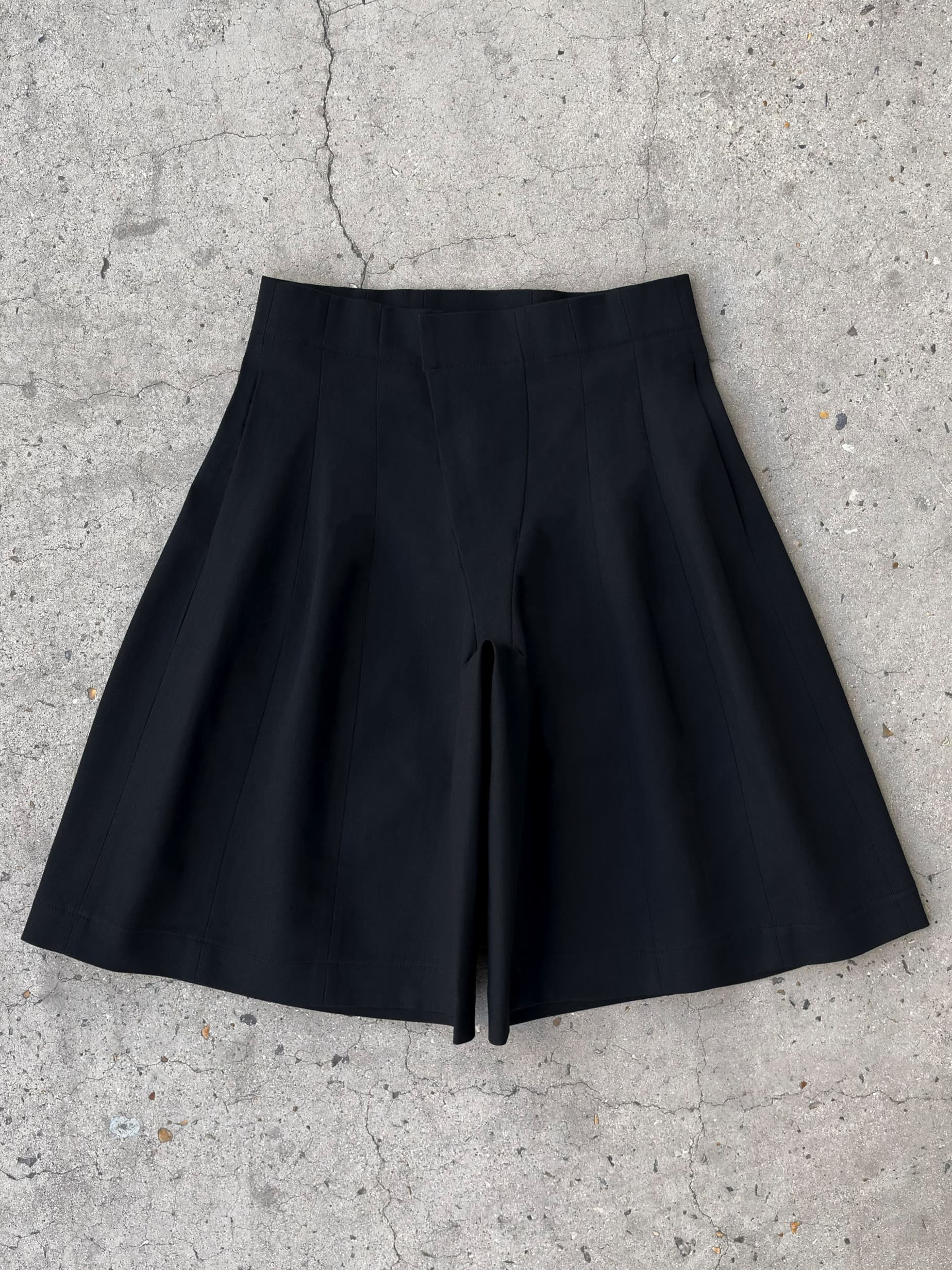 scuba short black